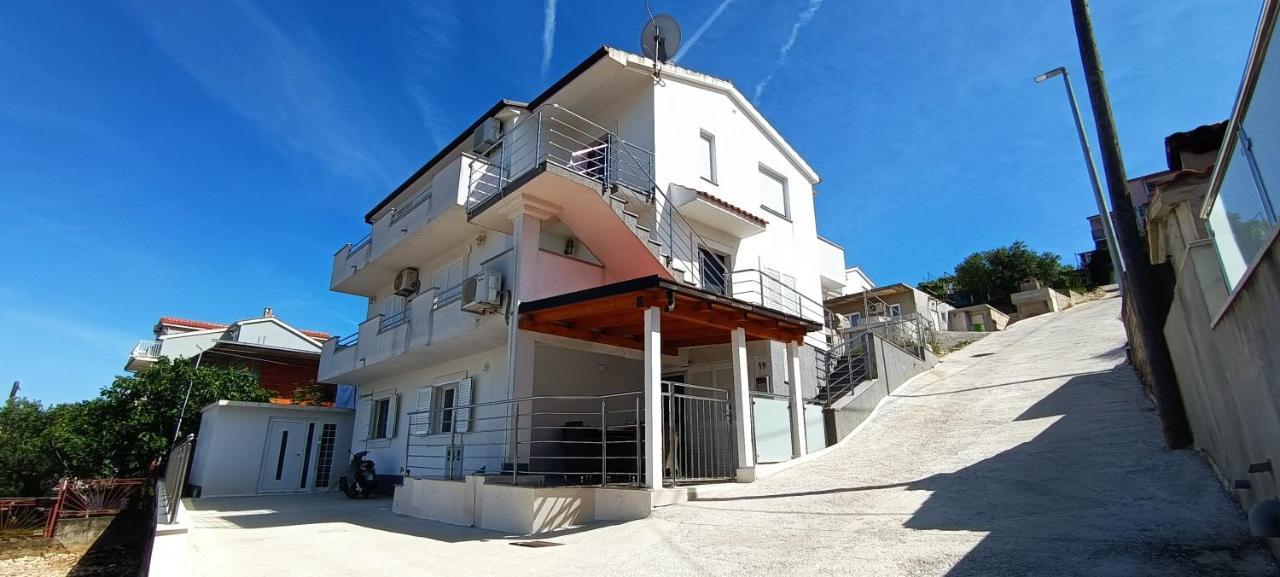 Apartman Renata & Apartman Maja Trogir Luaran gambar